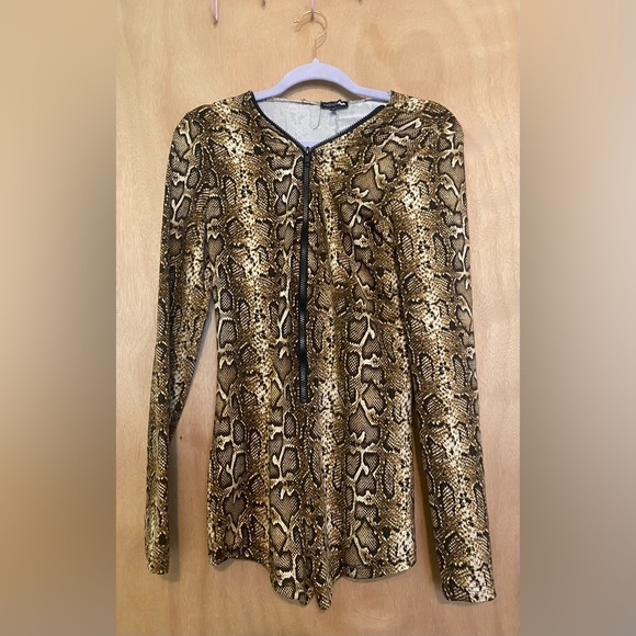 Snake Print Long Sleeve Romper - Picture 1 of 2